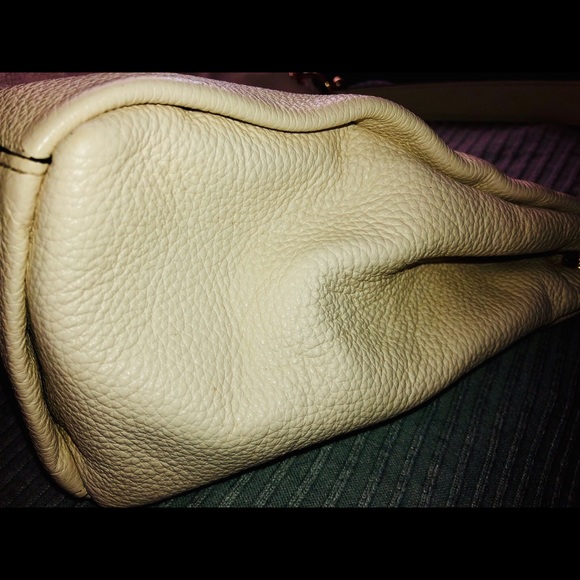 Handbag - Picture 6 of 8